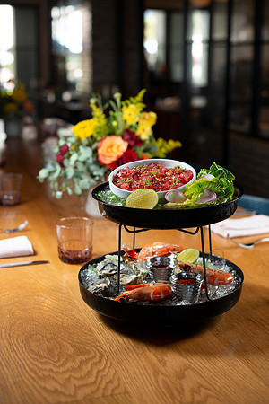 MayorsTableSeaFoodPlatter011