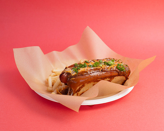 ChiliCheeseDog002