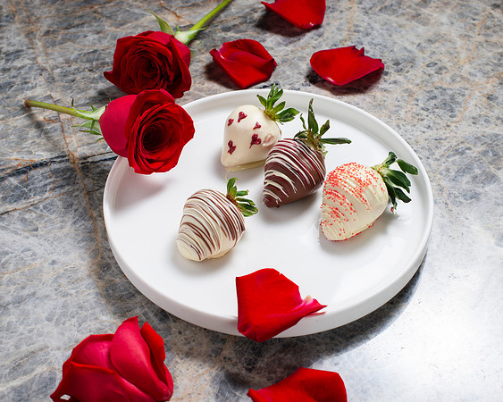 ChocolateDippedStrawberries005