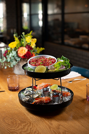 MayorsTableSeaFoodPlatter013