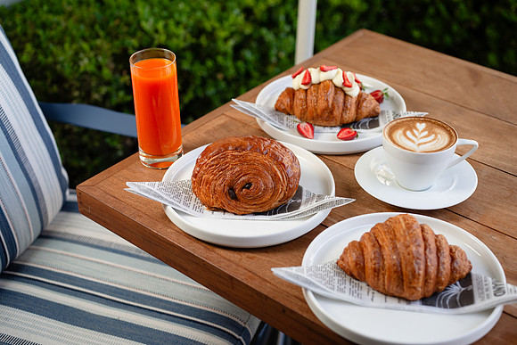 WebRes_ChocolateCroissant007