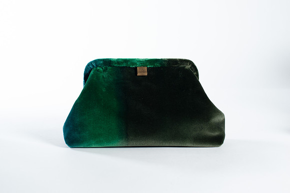 Ombre_Velvet_Clutch_023
