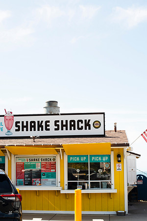 ShakeShackExterior002