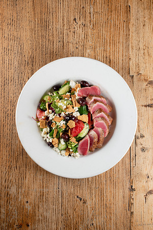 SearedAhiGreekSalad005