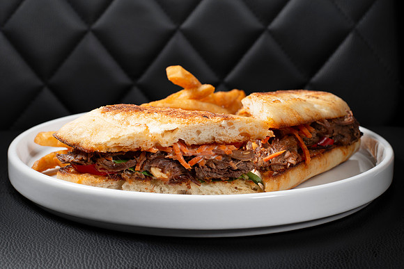 ThaiBasilSteakSandwich001