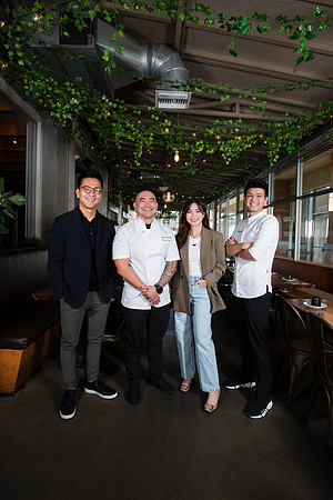 VOX_GROUP011