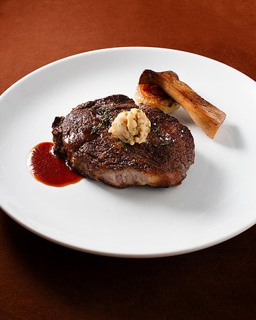 SelanneSteakTavern090