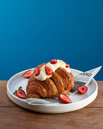 StuffedCroissant002