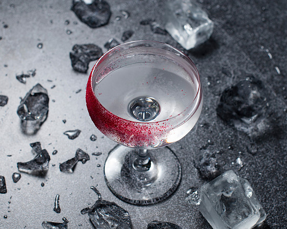 WhiteCosmo002