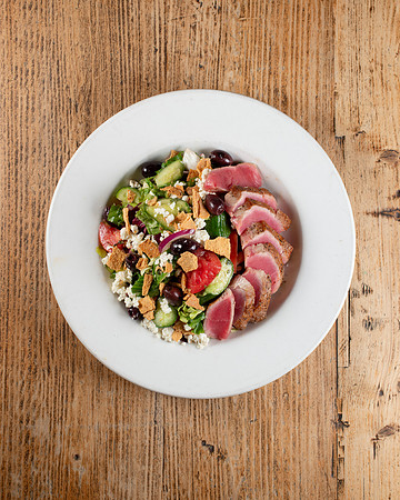 SearedAhiGreekSalad006