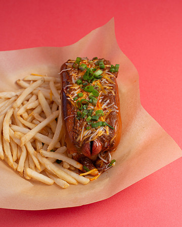 ChiliCheeseDog005