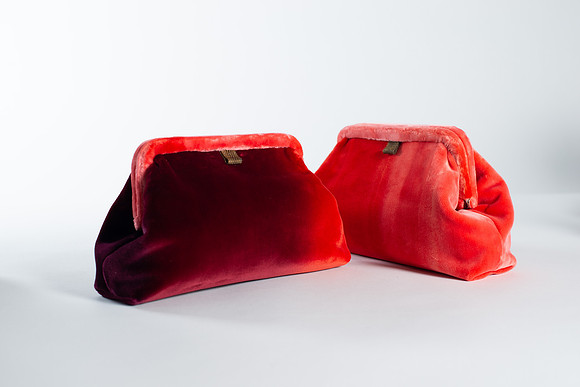Ombre_Velvet_Clutch_021