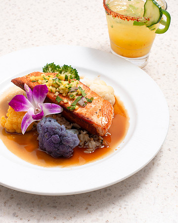 HoneyGlazedGrilledSalmon004_HighRes