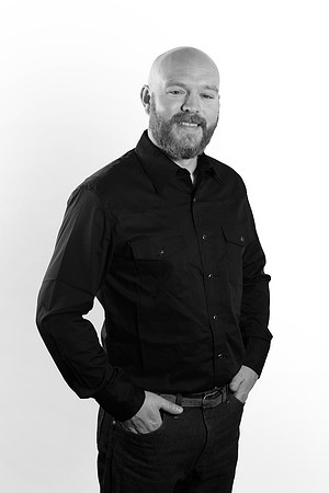MaxJones_010_GrayFade_BW