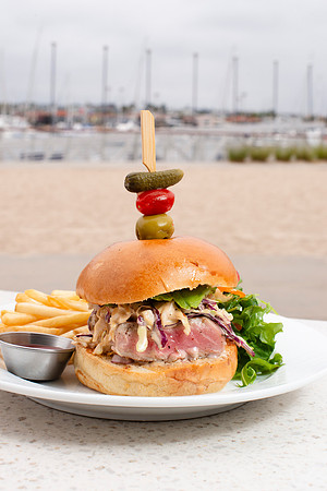 SearedAhiSandwich004_HighRes
