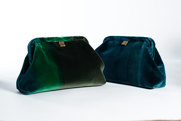 Ombre_Velvet_Clutch_028