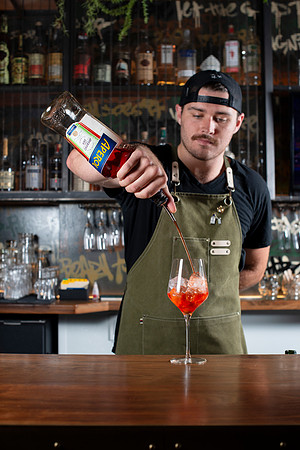 QAOysterBar_June2024_EmilyJDavis_001