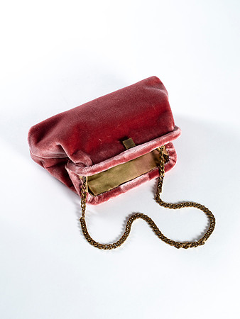 Smooth_Velvet_Clutch_012