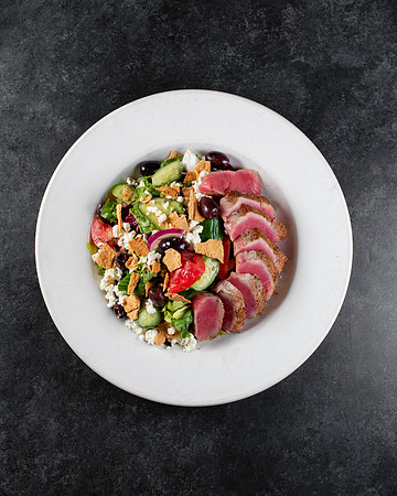 SearedAhiGreekSalad013