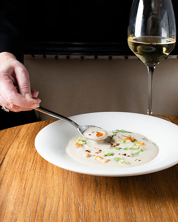 SelanneSteakTavern069